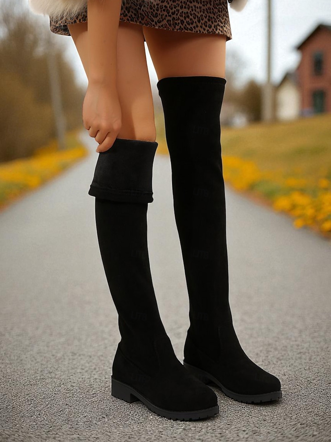 Dámské černé kozačky nad kolena – zimní boty z umělé semiše na nízkém podpatku pro streetwear i ležérní outfity 2026 - $36.99 –P3
