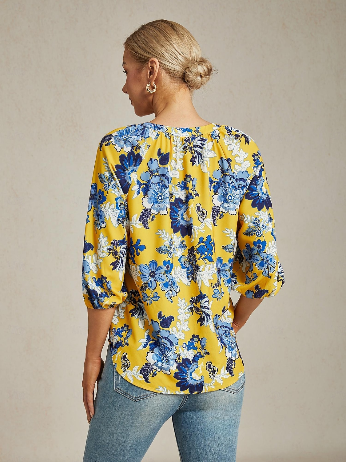 Per donna Femminile Camicia casual Floreale Casuale Corte Giallo Floreale Manica 3/4 Vacanza Scollo a V del 2026 a $67.99 –P3