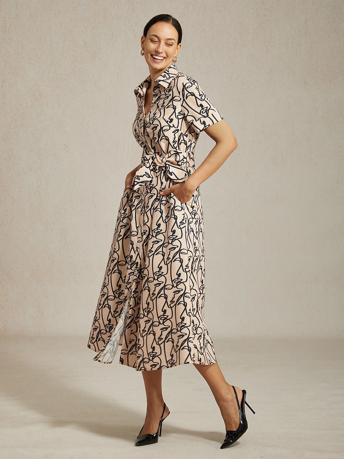 Damenhemd mit kurzen Ärmeln, abstraktes Kunstmuster, Taschen, Pendeln, gesellschaftliche Zusammenkünfte, Frühling, Sommer 2026 - $15.99 –P4