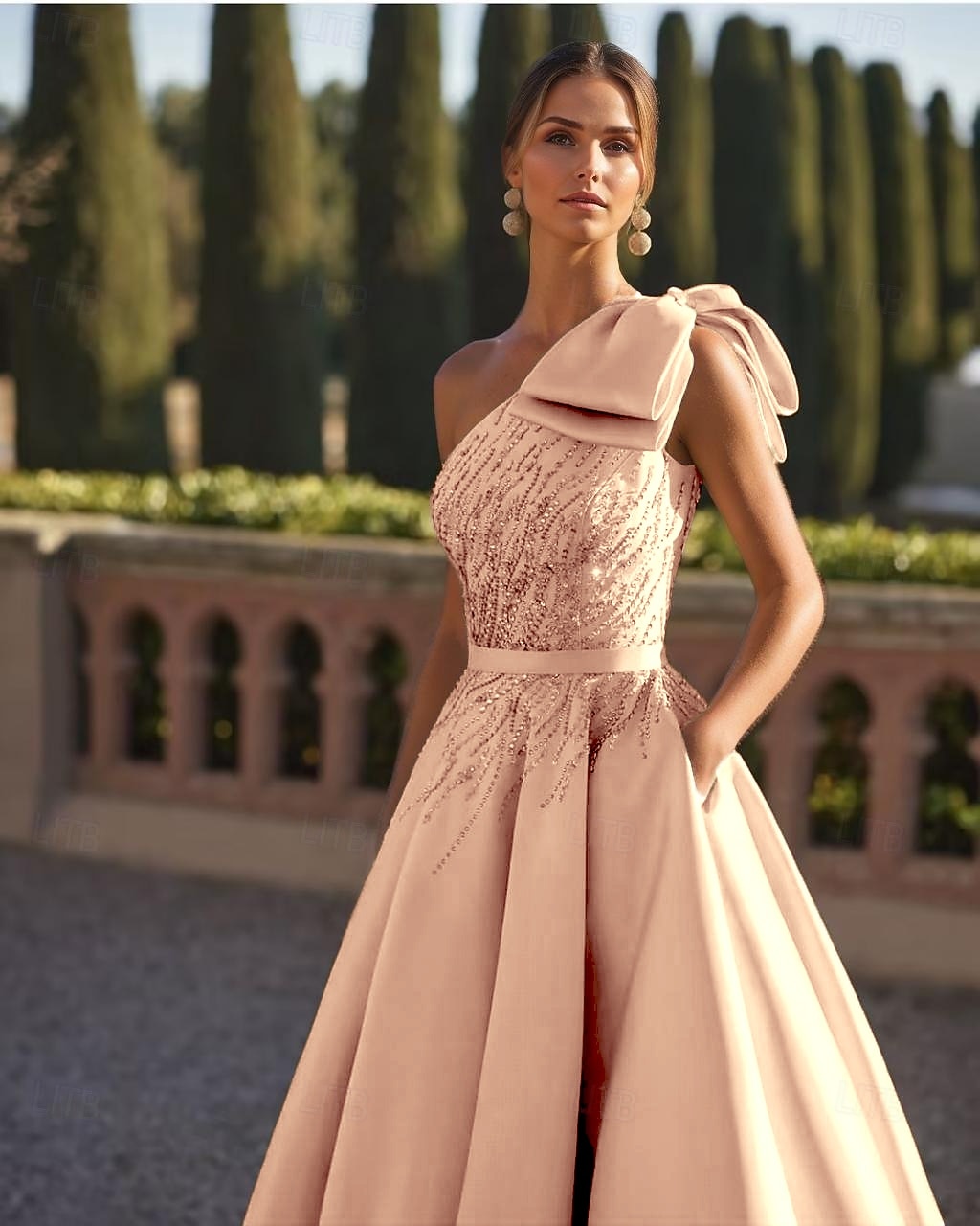 Abito da sera a-linea elegante formale per matrimoni lungo fino al pavimento senza maniche a spalla unica in raso con fiocchi glitterati e perline del 2025 a $174.99 –P1