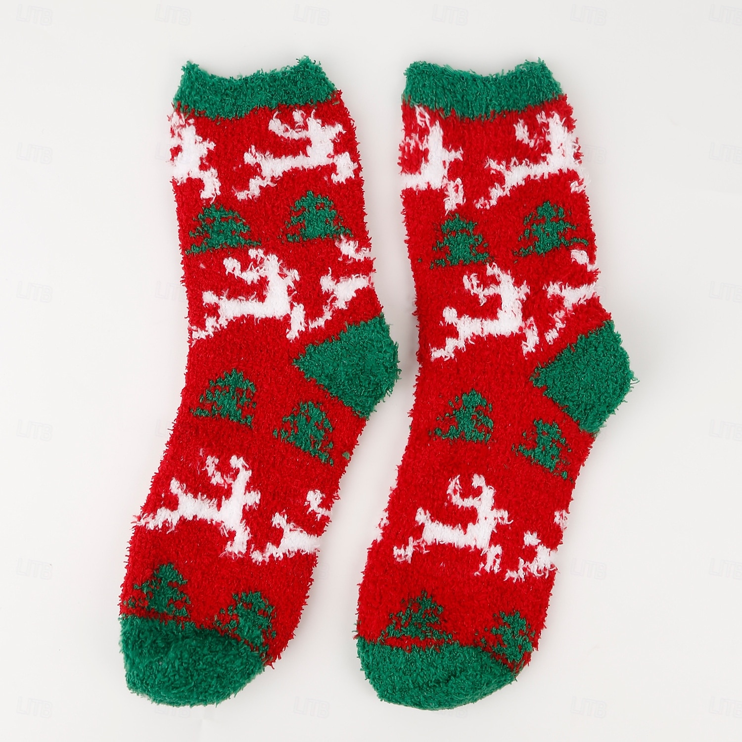 Calcetines navideños para mujer, calcetines gruesos de lana coral, calcetines de felpa que no sueltan pelo con reno &Diseño de Papá Noel, calcetines navideños cálidos y acogedores 2025 - $7.99 –P5