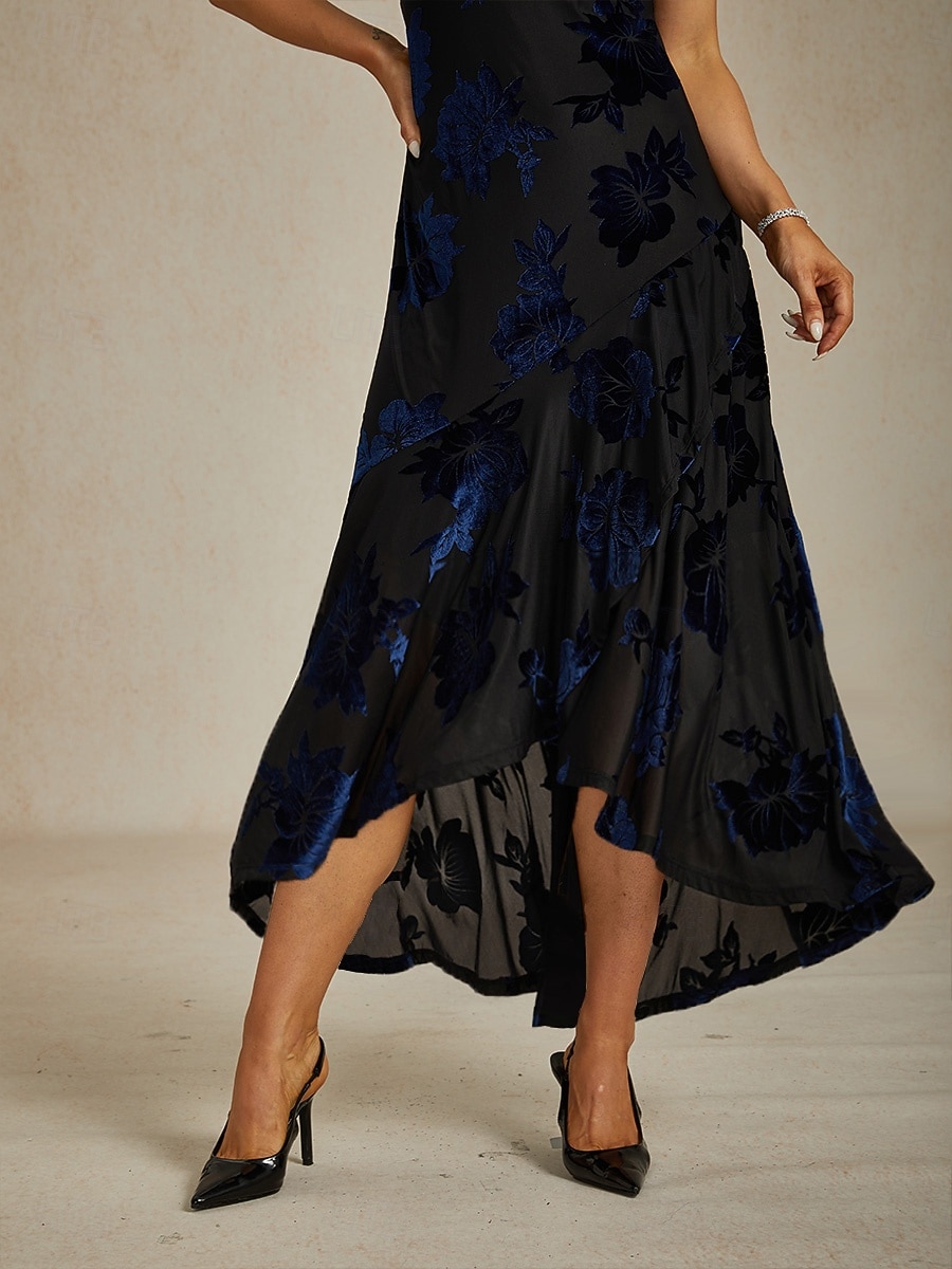 Femmes Robe maxi Robe fourreau Robe Trompette Sirène Robe trapèze Robe moulante Élégant Formel cocktail Soirée robe demoiselle d honneur Coupe régulière Fleuri Sans manches Col ras du cou bleu marine de 2025 ? $89.99 –P5