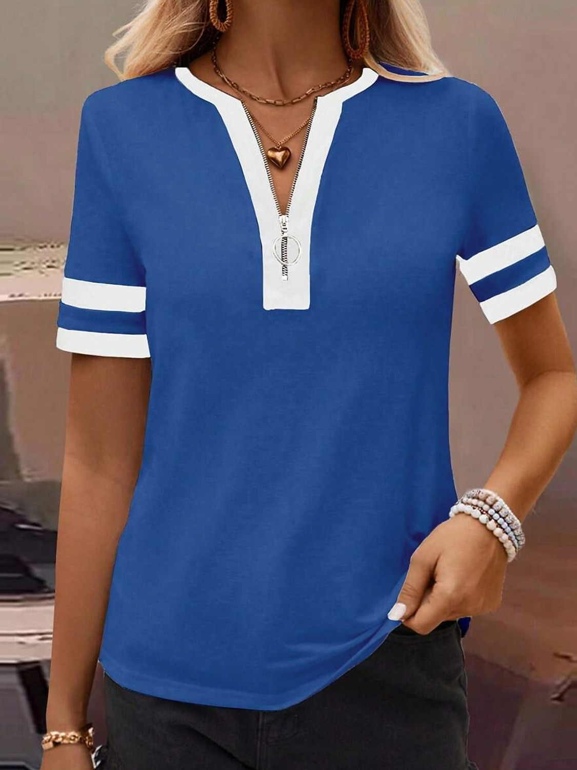 Femmes T-shirt Uni Mode Moderne Occasionnel Manche Courte Col en V Hauts Réguliers Quotidien Week-end Noir Vin Vert Véronèse Bleu Kaki Été Printemps de 2025 ? $22.99 –P10