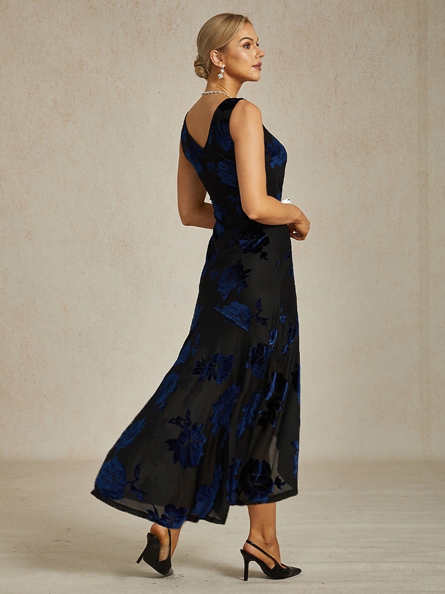 Femmes Robe maxi Robe fourreau Robe Trompette Sirène Robe trapèze Robe moulante Élégant Formel cocktail Soirée robe demoiselle d honneur Coupe régulière Fleuri Sans manches Col ras du cou bleu marine de 2025 ? $89.99 –P2