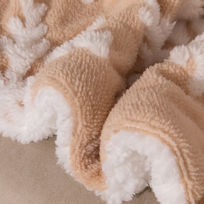 Cobertor de algodão macio e grosso de camada dupla para outono e inverno, manta de lã sherpa de Natal, colcha com estampa de floco de neve e capa de tatame de 2025 por $36.99 –P5