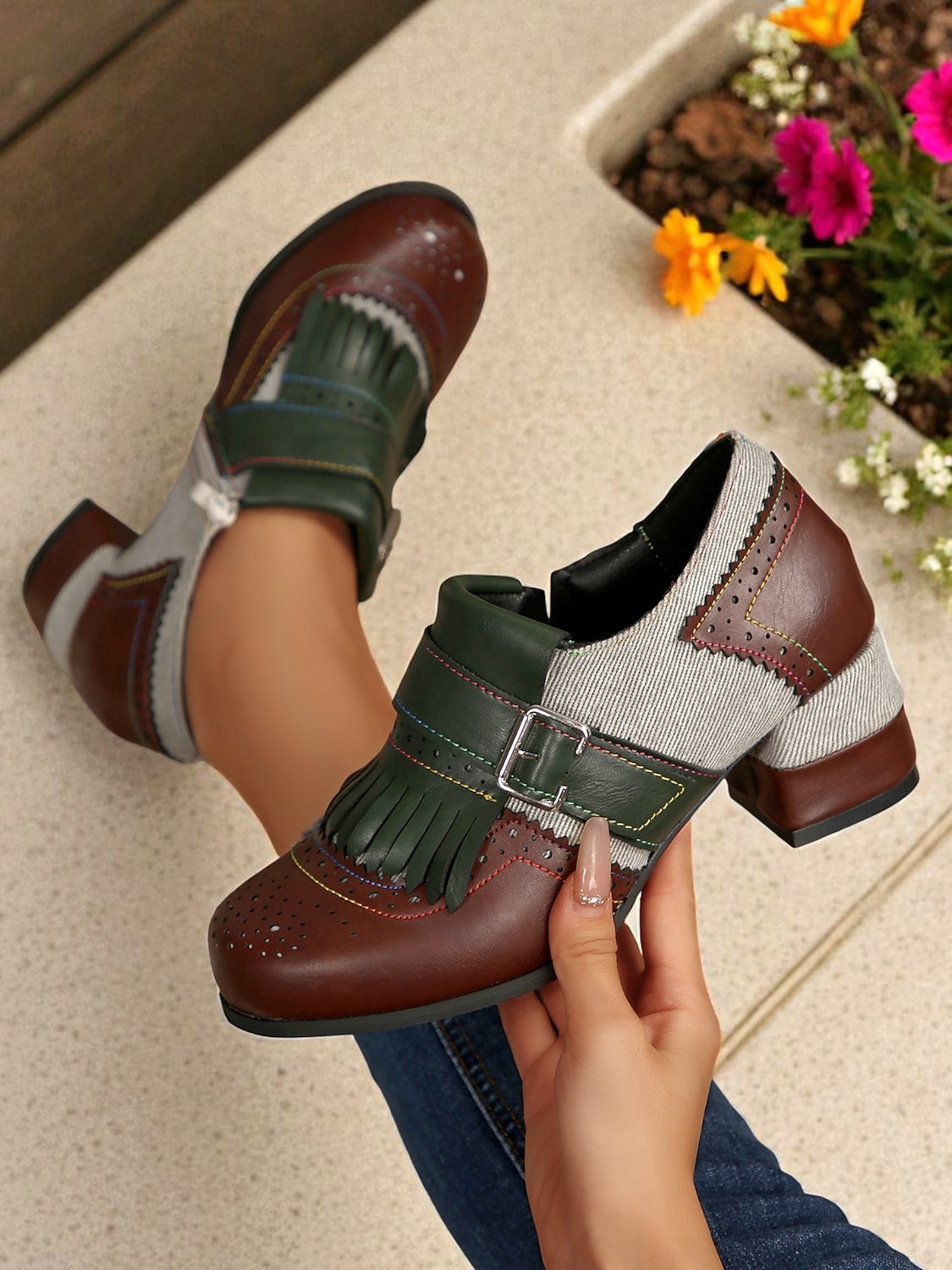 Damen-Oxfords im Retro-Stil der 1950er Jahre mit T-Riemen und Blockabsatz und Fransen, einzigartiges Farbblockdesign für den Freizeit-, Alltags- und Streetstyle. 2026 - $46.99 –P2