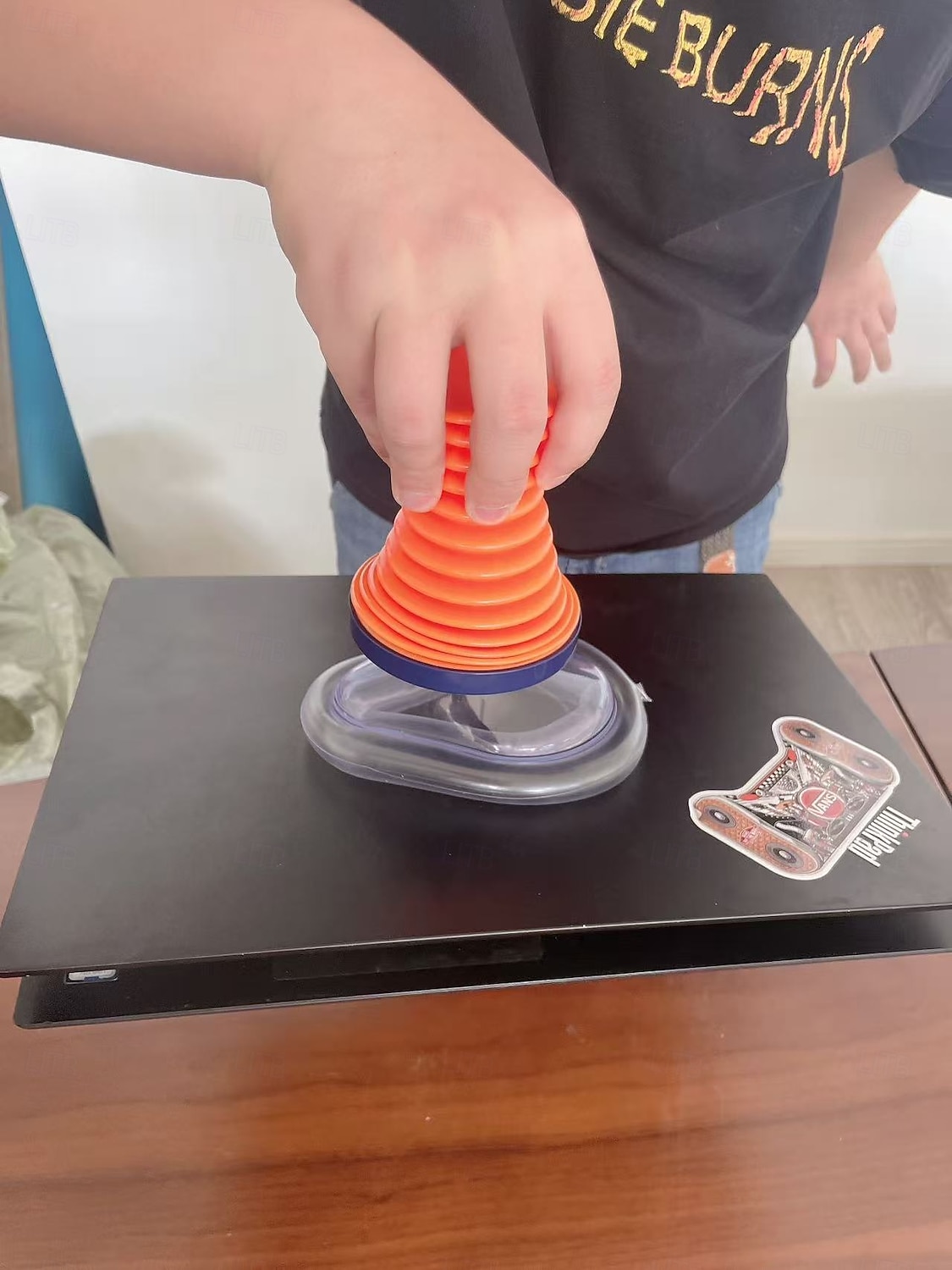 מכשיר חירום היימליך למניעת חנק כולל 3 גדלי מסכה 2025 - $19.99 –P11