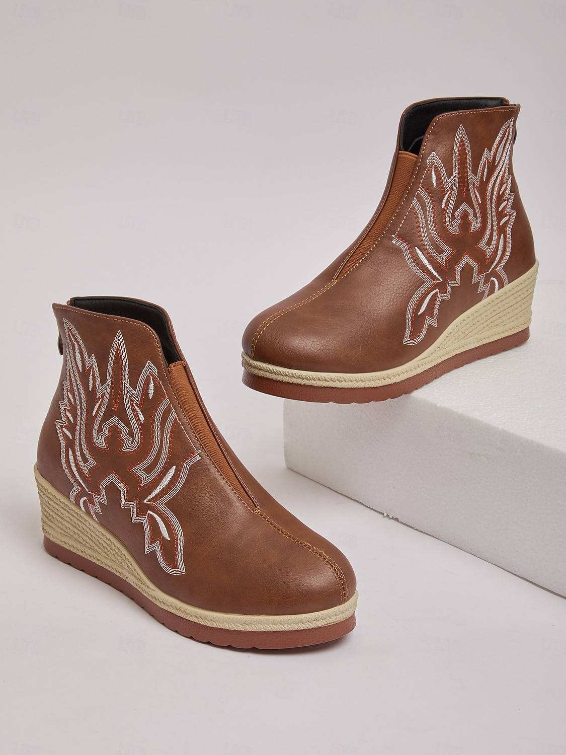 Dámské hnědé kotníkové boty na klínku – vyšívané kozačky z umělé kůže na platformě pro běžné nošení a boho outfity 2025 - $32.99 –P1