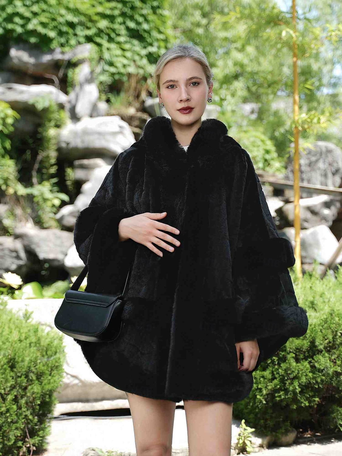 Kunstpelz-Umhänge Elegant warm halten Ärmellos Fledermaus Ärmel Polyester Hochzeit Schals Mit Unifarbe Für Besonderer Anlass Herbst Winter 2025 - $74.99 –P4