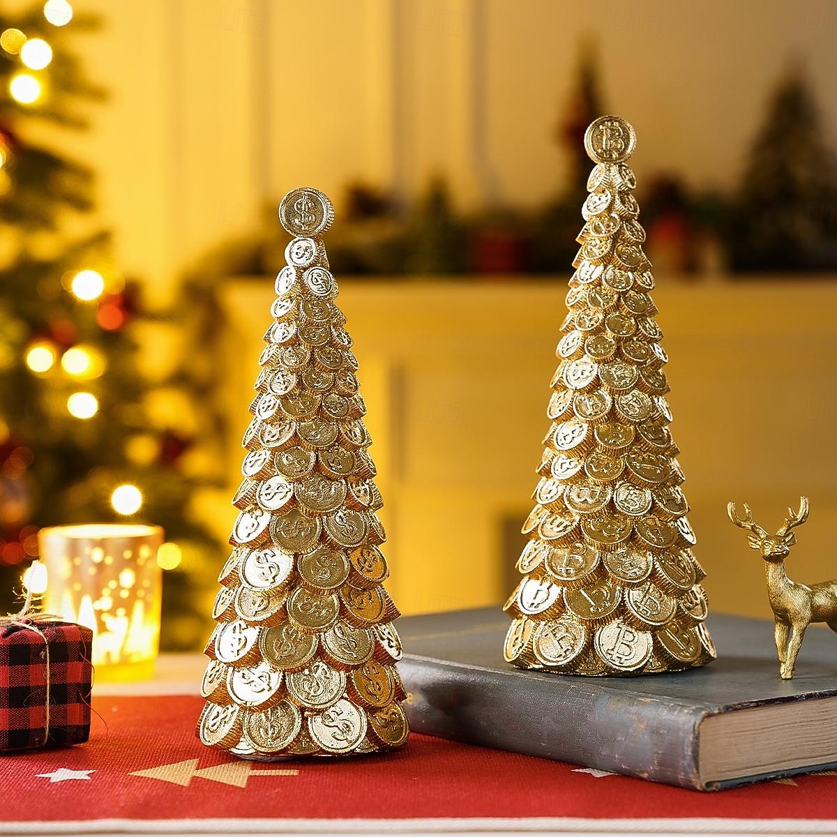 Décoration de table pour sapin de Noël, motif pomme de pin dorée, dollar et bitcoin, mini statue de sapin de Noël en résine pour décoration intérieure de vacances, vitrine, cadeau de 2025 ? $17.99 –P5