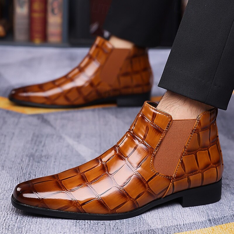 Botines Chelsea marrones con estampado de cocodrilo para hombre: botines de piel sintética con paneles laterales elásticos, botas de vestir de estilo vintage para oficina y noche. 2025 - $42.99 –P12
