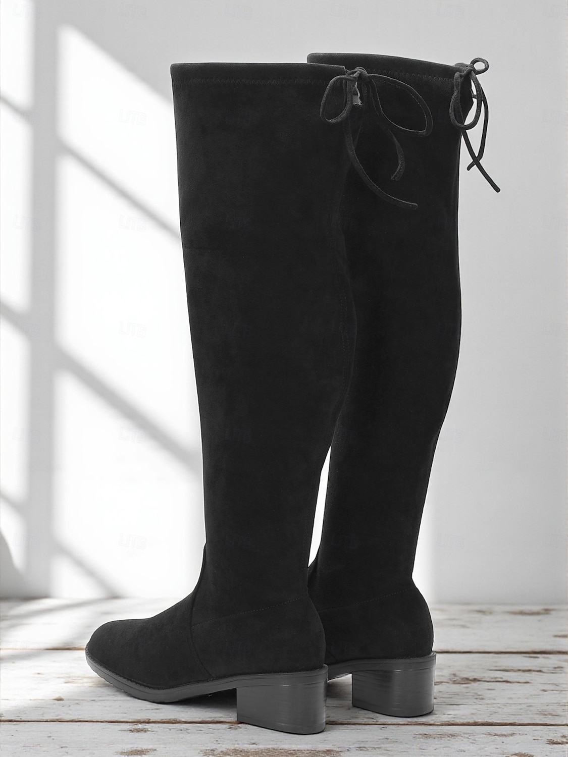 Svarte damestøvletter med ekstra bred passform over kneet, stilige og komfortable støvler for store størrelser, perfekte for avslappet gatestil og høst-/vinterantrekk 2025 - $59.99 –P3