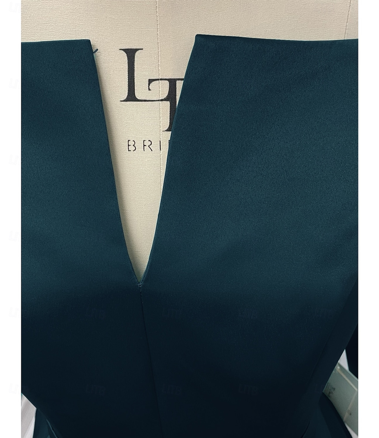 Γραμμή Α Μακρύ Βραδινά φορέματα Τουαλέτα Επίσημο ένδυμα Κομψό Κοντό Μπροστά Μακρύ Πίσω Μητέρα 3/4 Μήκος Μανικιού Λαιμόκοψη V Επίσημο Επισκέπτης γάμου Σατέν με Φιόγκος(οι) 2025 - $129.99 –P2