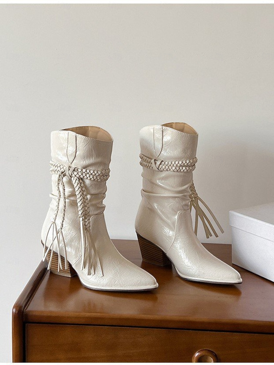Botas femininas de camurça boêmia de cano médio com design de borlas trançadas e salto grosso - calçado casual estilo retrô western para festas e festivais de 2025 por $42.99 –P3