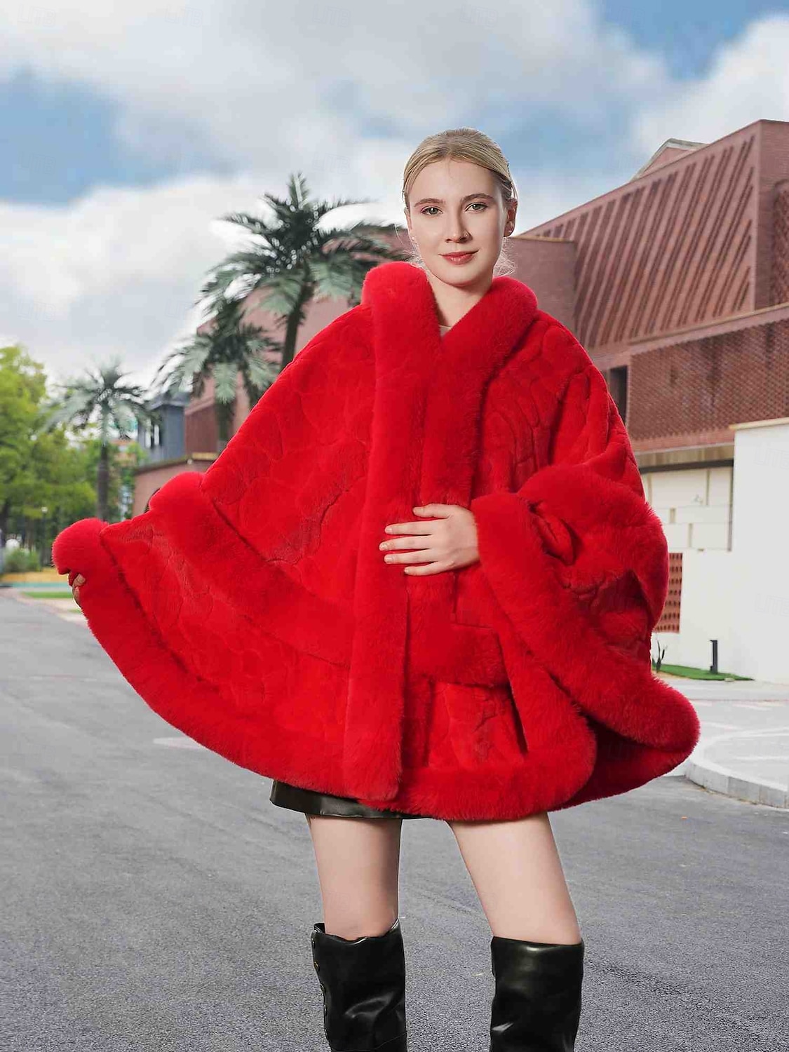 Kunstpelz-Umhänge Elegant warm halten Ärmellos Fledermaus Ärmel Polyester Hochzeit Schals Mit Unifarbe Für Besonderer Anlass Herbst Winter 2025 - $74.99 –P3