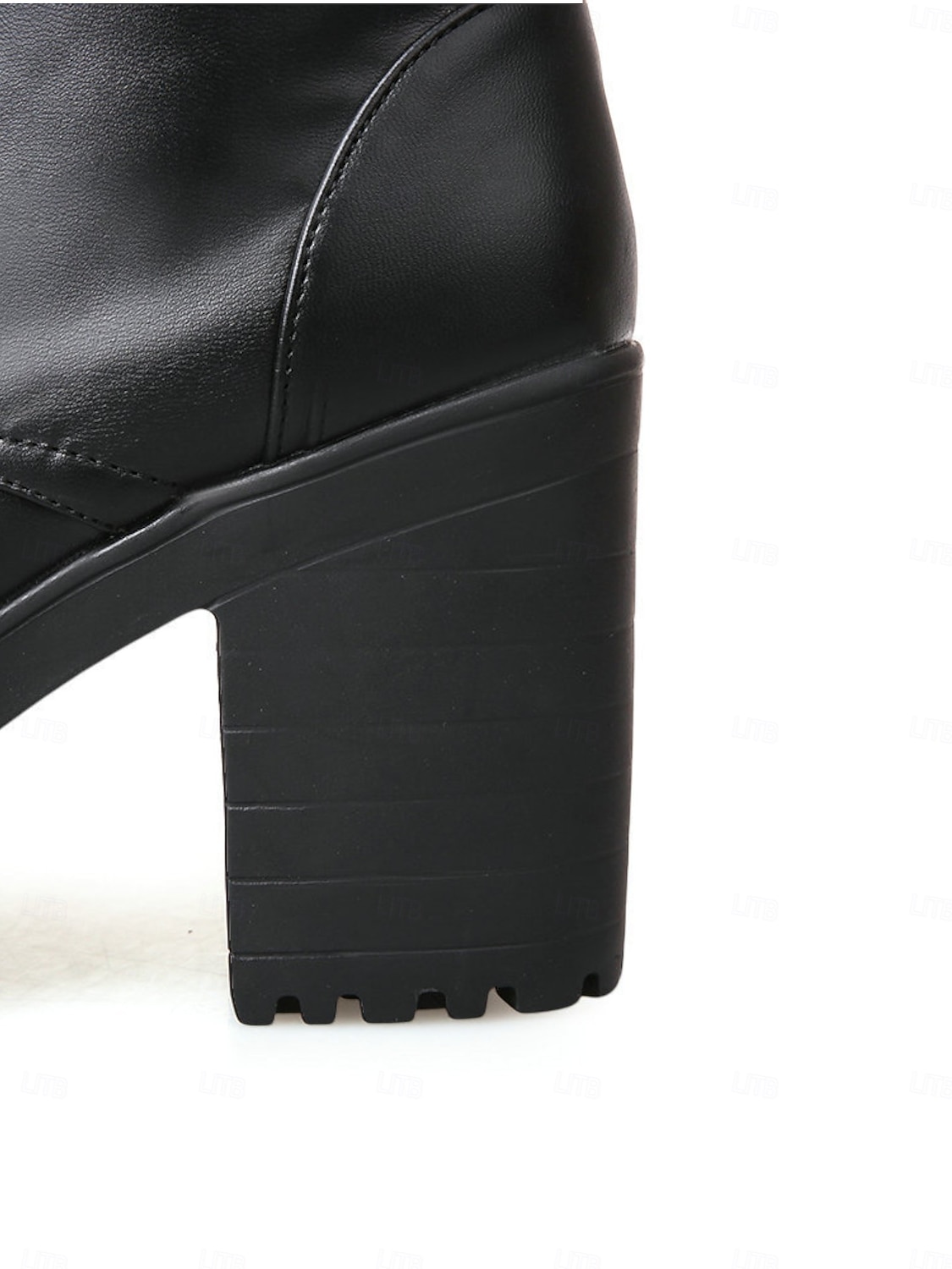 Bottes à lacets blanches à plateforme pour femmes, hauteur genou, avec talon carré et bride à boucle - Chaussures de mode rétro pour les fêtes, le cosplay et les soirées de 2026 ? $59.99 –P7