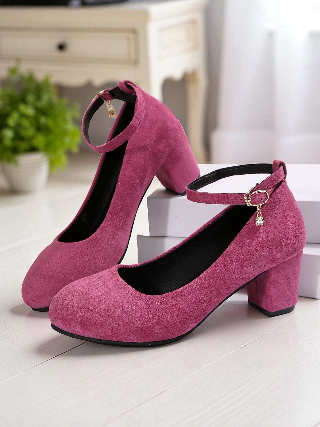 Escarpins Mary Jane à talon carré en daim rose pour femme – bout rond, bride cheville et pendentif breloque pour le bureau, les soirées en amoureux et au quotidien de 2025 ? $26.99 –P5