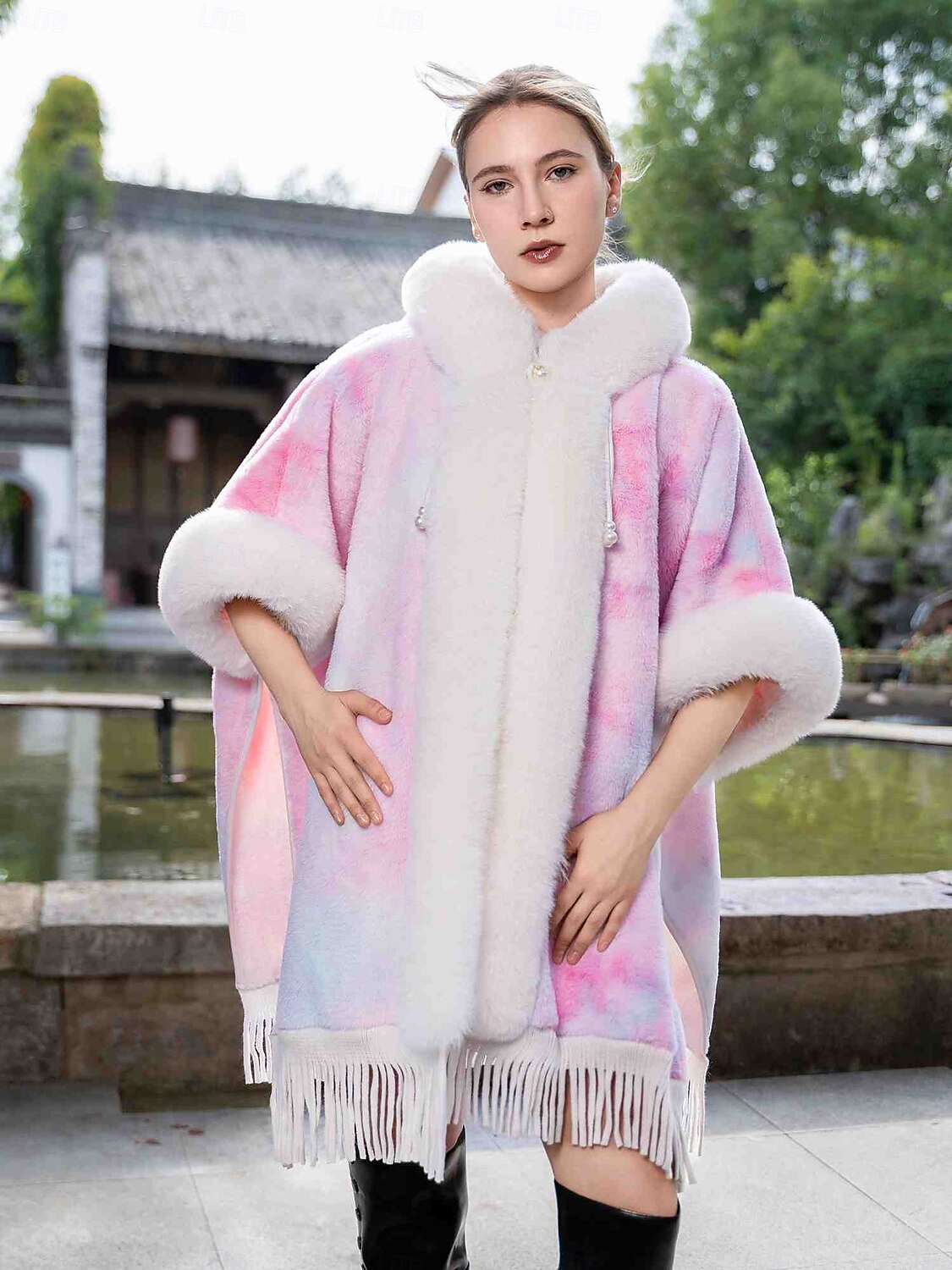 Bontstola's Elegant Casual / Dagelijks Halve mouw Vleermuismouw Polyester Bruiloftsomslagen Met Kwastje Voor Speciale gelegenheden  Herfst winter 2025 - $59.99 –P1