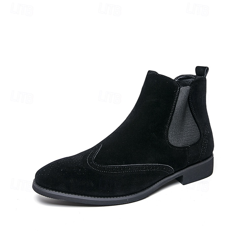 Férfi barna színű, velúr stílusú, bebújós, rugalmas oldalsó szabással rendelkező chelsea csizma, elegáns hétköznapokra, partikra és munkába egyaránt. 2025 - $54.99 –P2