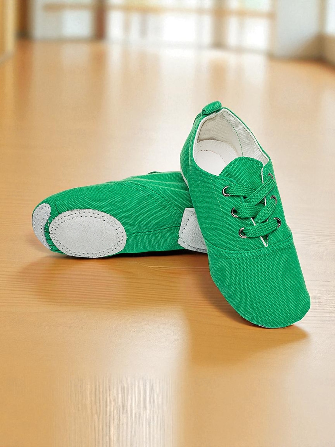 Women's Green Canvas Lace-Up Jazz Shoes - Lightweight Soft Sole Dance Sneakers for Practice and Stage Performance 2026 - $14.99 –P7