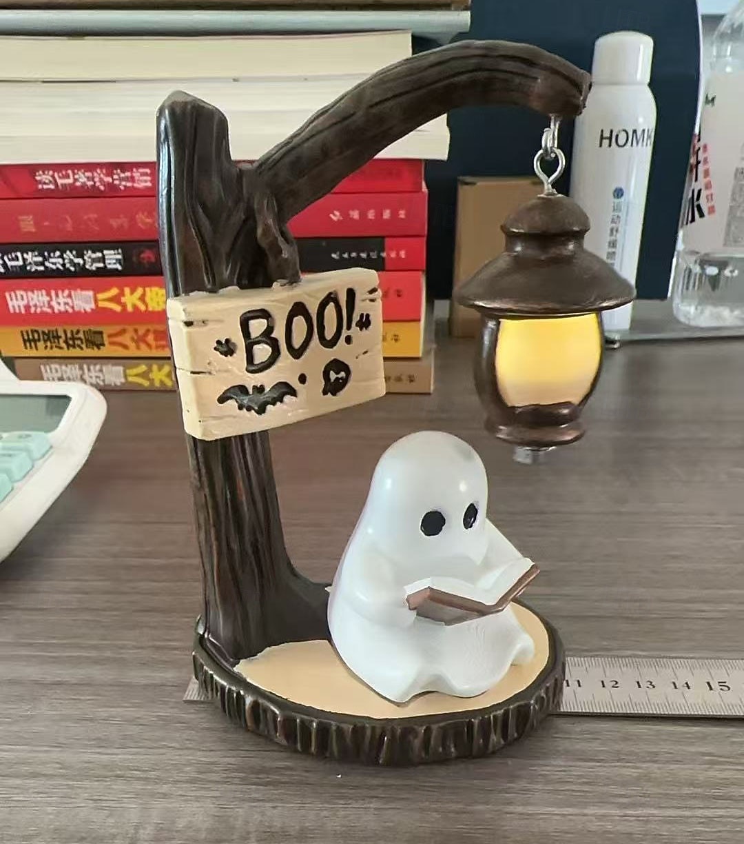Simpatica lanterna da lettura a forma di fantasma - lampada da lettura a forma di fantasma di Halloween in resina 3D con luce calda a LED, lampada da lettura a forma di fantasma, lampada decorativa da del 2025 a $19.99 –P3