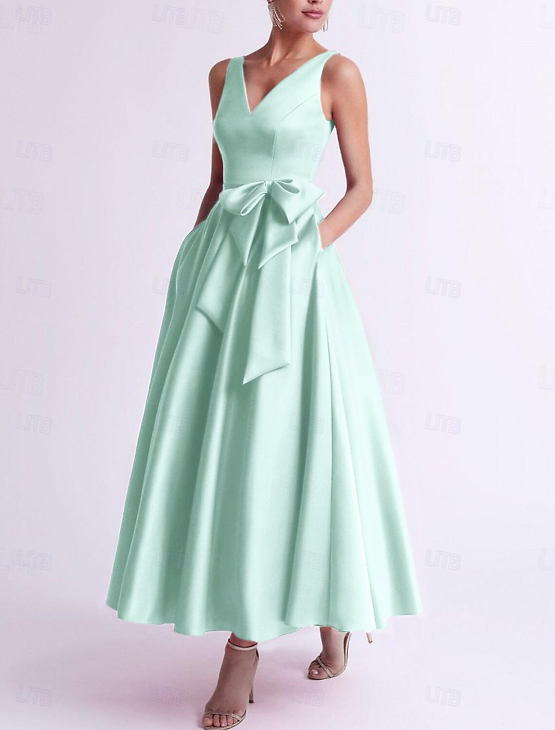 Linha A Longuette Vestidos de cocktail Vestidos de festa Elegante Assimétrico Sem Manga Decote V Convidado do casamento Kentucky Derby Bolsos Cetim com Laço(s) de 2026 por $114.99 –P8