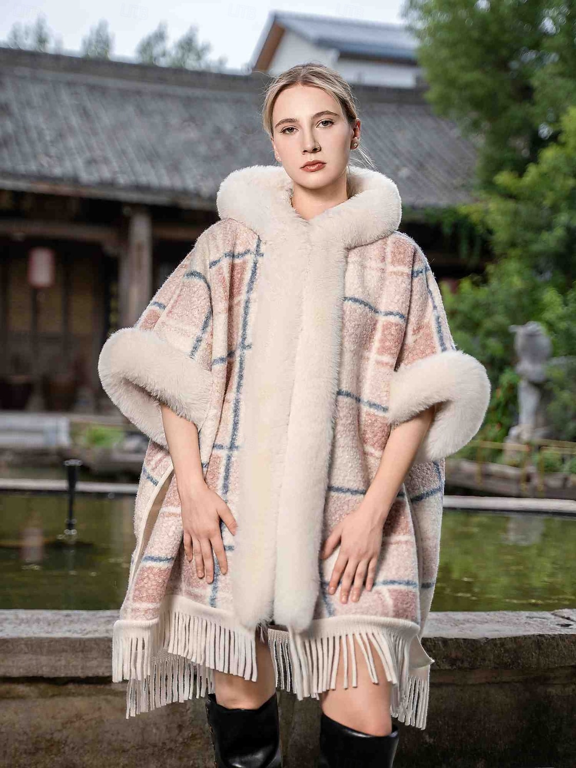 Pälssjalar och boleros Ledigt vardag Håller värmen Halvlång ärm Fladdermusärm Polyester Brudsjalar Med Tofs Till Speciellt Tillfälle Höst vinter 2025 - $64.99 –P1
