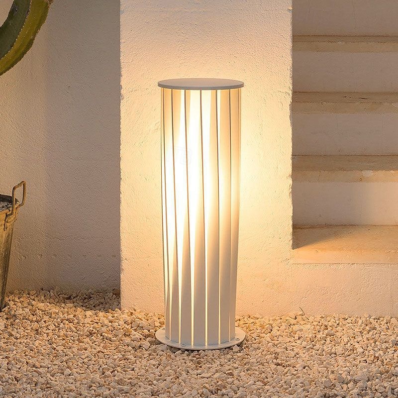 Lanterne métallique torsadée à LED, imperméable, blanche, moderne, éclairage de pelouse de 2026 ? $282.99 –P12