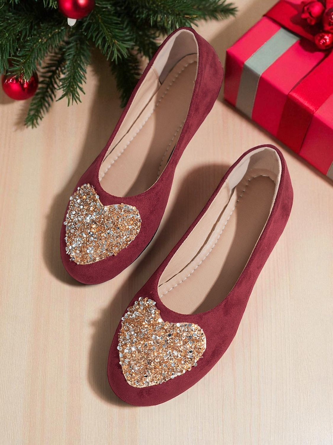 Women's Burgundy Faux Suede Flats with Sparkly Heart Rhinestone Design – Chic Dress Shoes for Ladies, Great for Christmas Parties and Daily Outfits 2025 - $24.99 –P1
