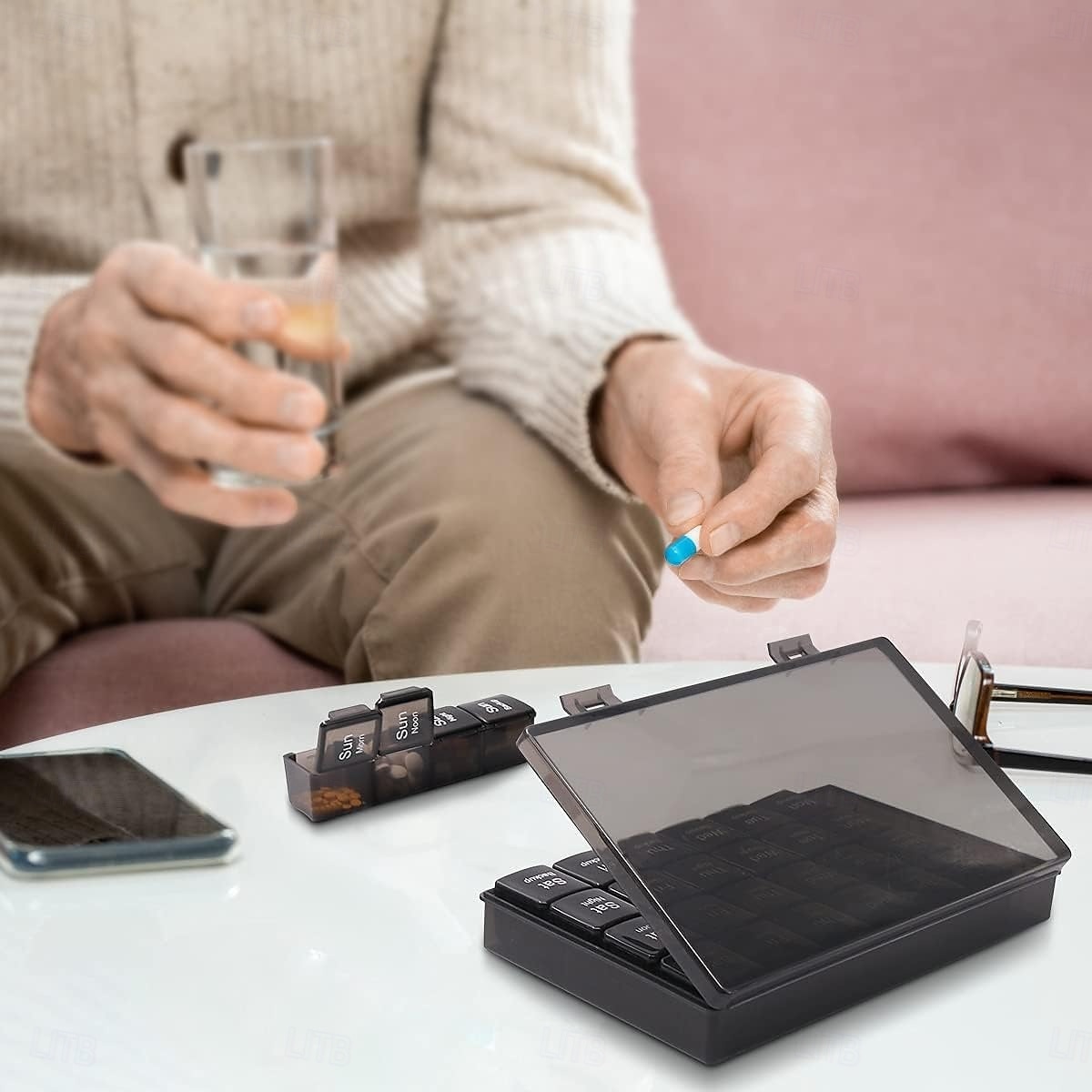 Pastillero mensual 28 días, pastillero, organizador de medicamentos, organizado por semana, pastillero grande de 4 semanas con estuche a prueba de polvo para aceites de pescado, vitaminas, suplementos 2026 - $19.99 –P2