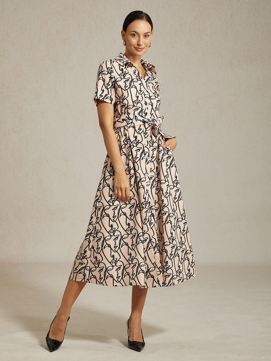 Damenhemd mit kurzen Ärmeln, abstraktes Kunstmuster, Taschen, Pendeln, gesellschaftliche Zusammenkünfte, Frühling, Sommer 2026 - $15.99 –P5