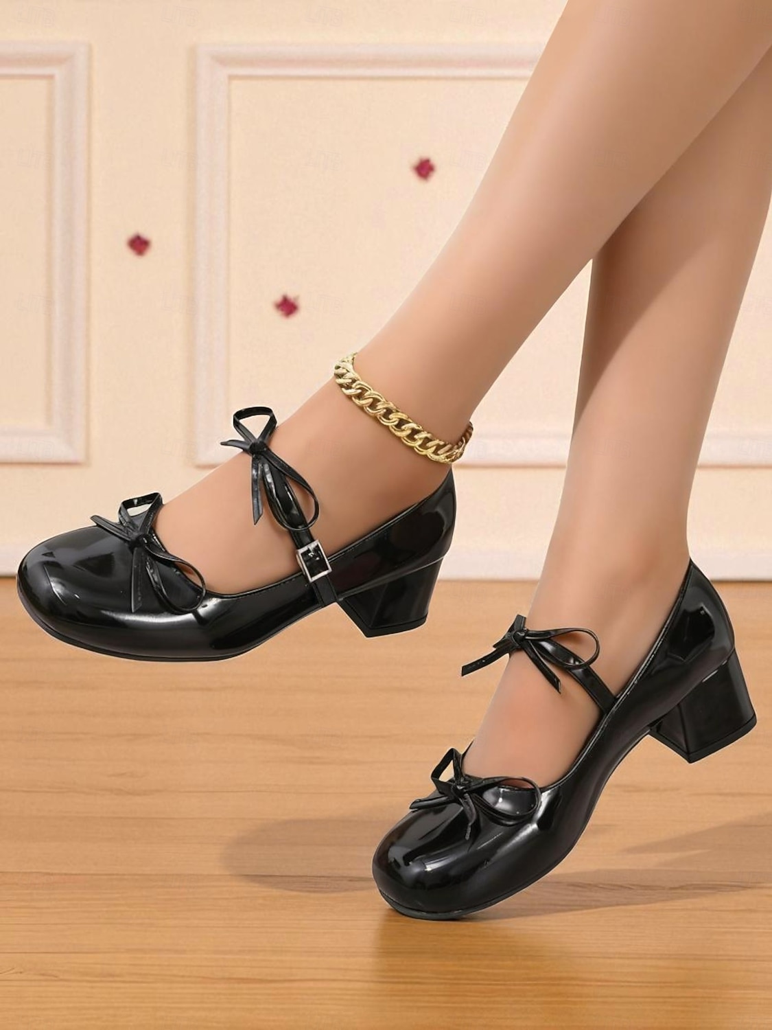 Damesko med burgunderfargede Mary Jane-hæler i lakkskinn – vintage pensko fra 50-tallet med blokkhæl og spenne for jenter, cosplay og festantrekk 2026 - $32.99 –P3