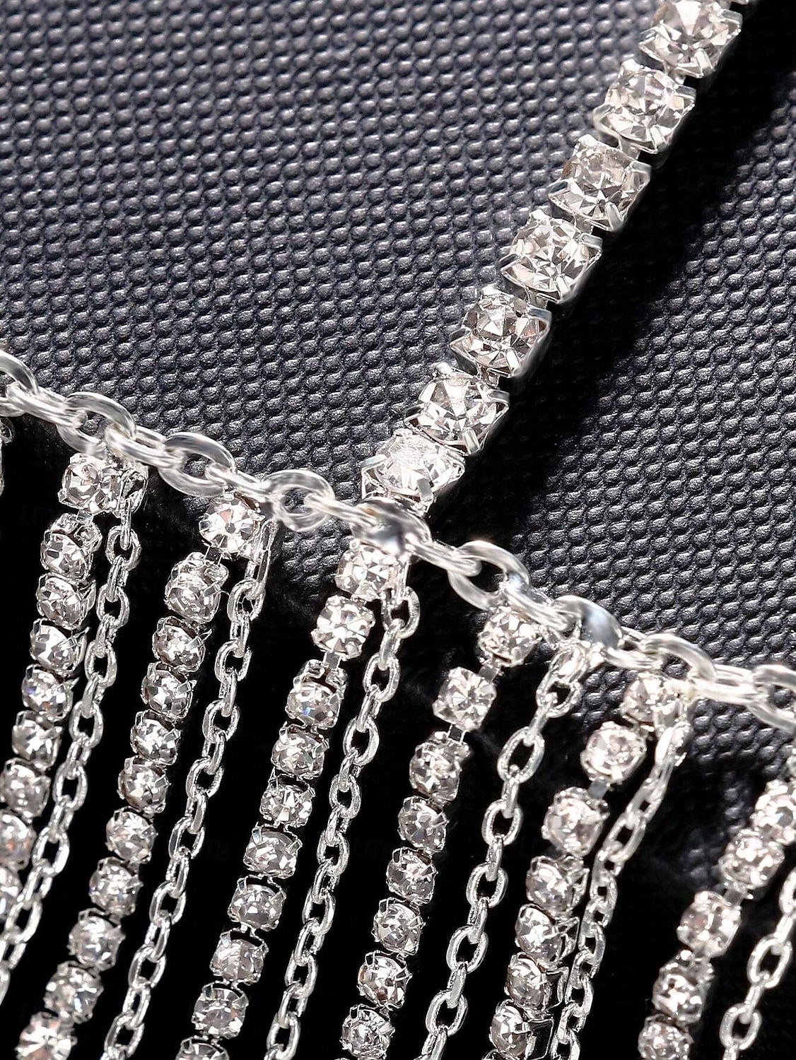 damemaske med strass-frynser - glitrende dusk-ansiktsmykke tilbehør til fest, festival, maskerade og klubbantrekk 2026 - $19.99 –P3