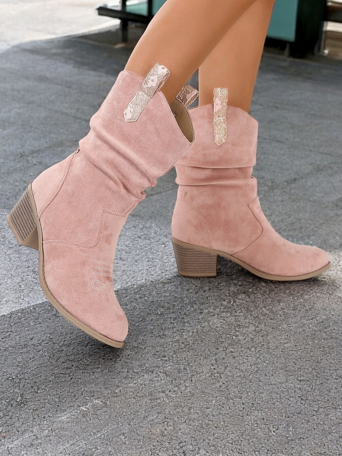 naisten länsimaisen kermanväriset mokkanahkaiset cowboy-saappaat matalalla korkokenällä - täydelliset vapaa-aikaan 2026 - $54.99 –P4