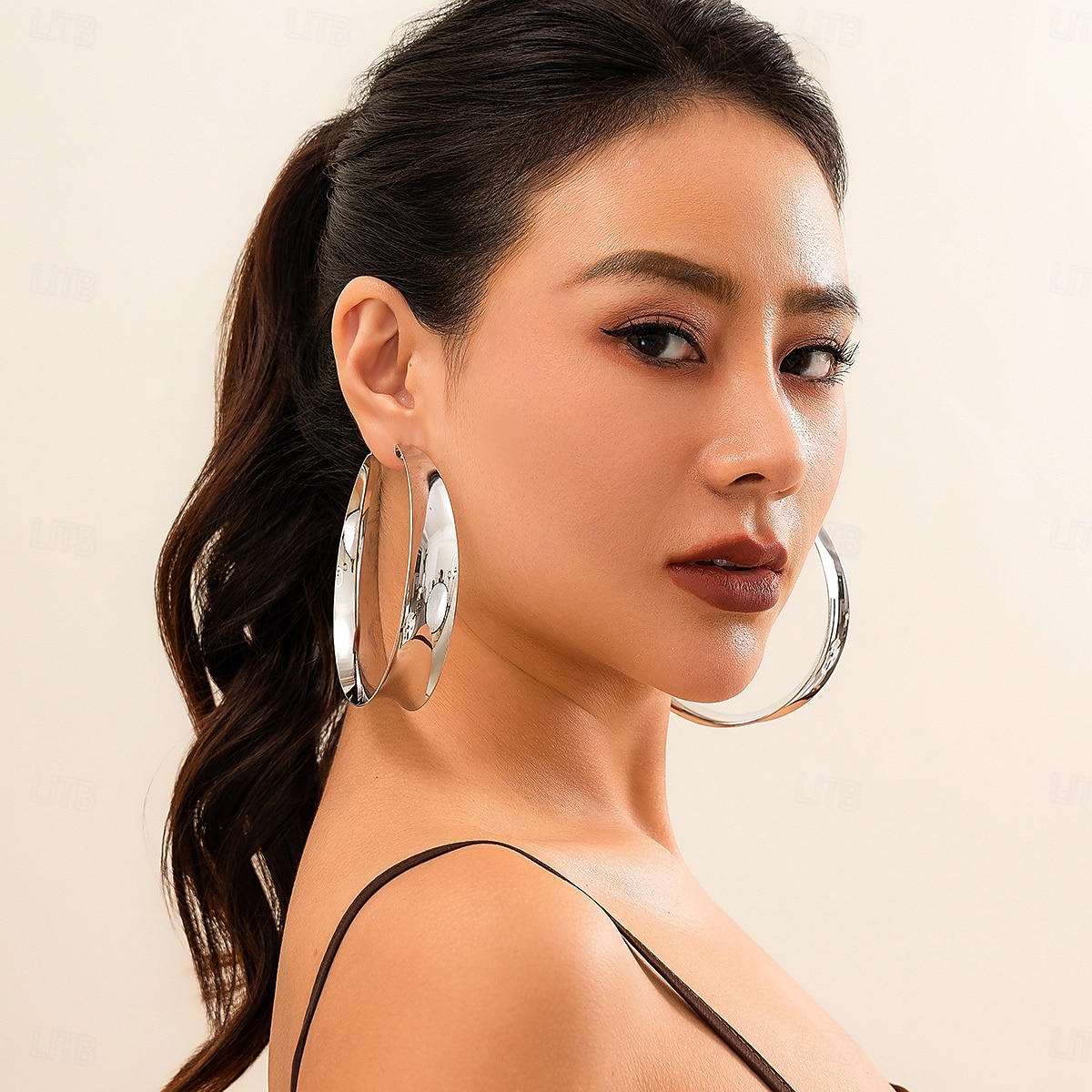 Μεγάλα χρυσά γυναικεία σκουλαρίκια κρίκοι - τολμηρά κοσμήματα για πάρτι, μόδα νυχτερινών κέντρων &ειδικές περιστάσεις 2026 - $7.99 –P3