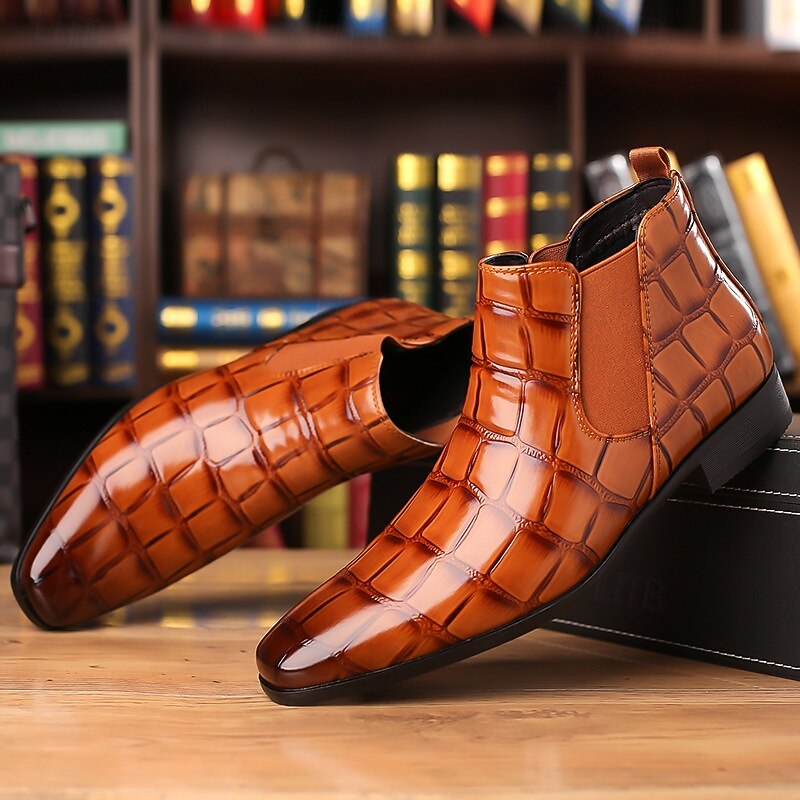 Botines Chelsea marrones con estampado de cocodrilo para hombre: botines de piel sintética con paneles laterales elásticos, botas de vestir de estilo vintage para oficina y noche. 2025 - $42.99 –P2
