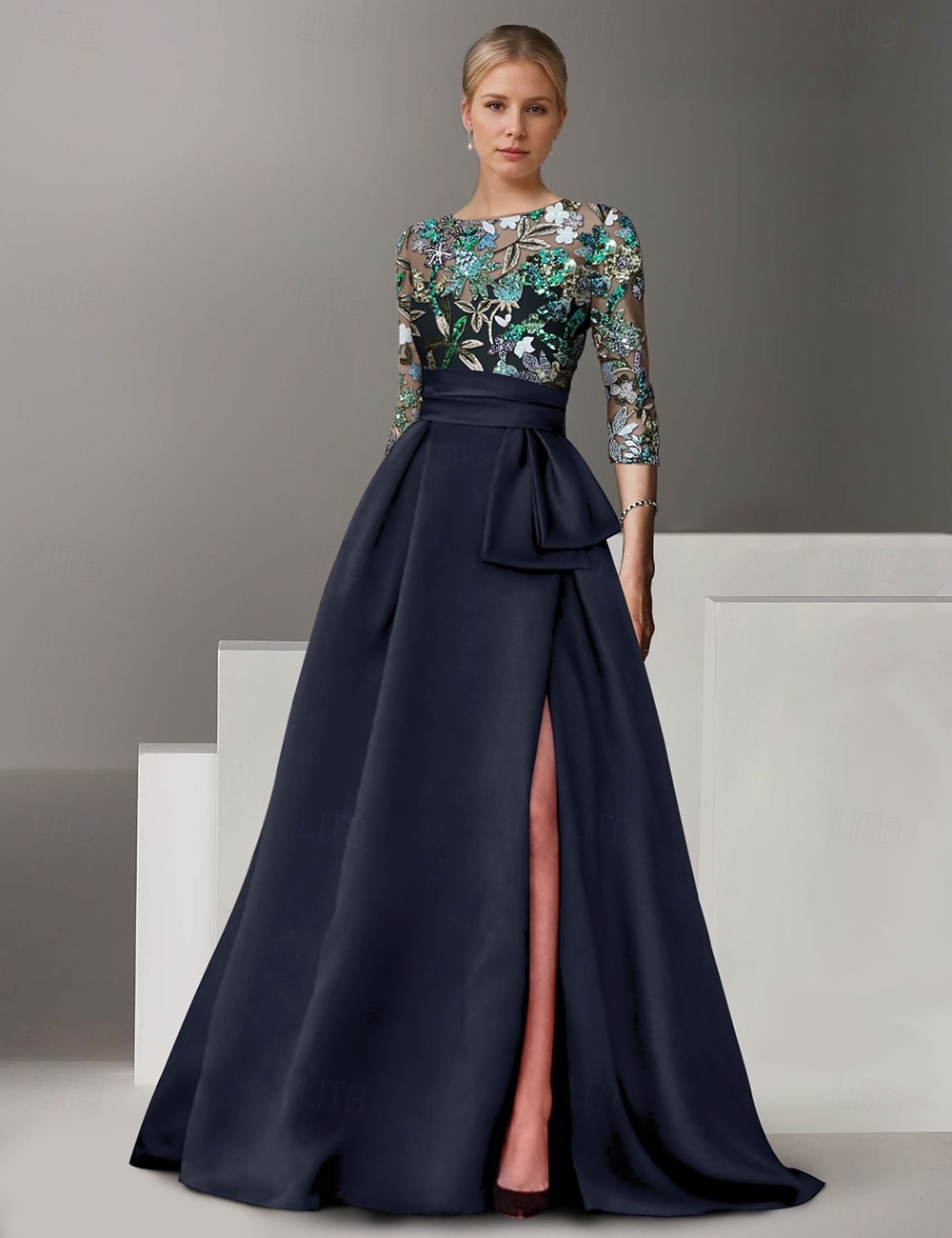 Abito da Sera A-Line Ricamato Floreale Elegante Formale Matrimonio Lungo Fino al Pavimento Mezza Manica Collo a Camicia di Satin con Fiocco(e) Spacco del 2025 a $159.99 –P7