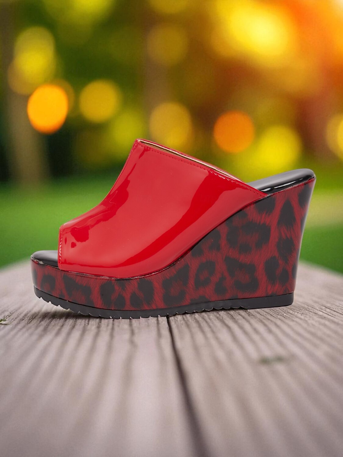 Dámské červené lakované sandály na klínku - boty s otevřenou špičkou a leopardím potiskem na platformě, vhodné na noční život a do klubu 2025 - $32.99 –P6