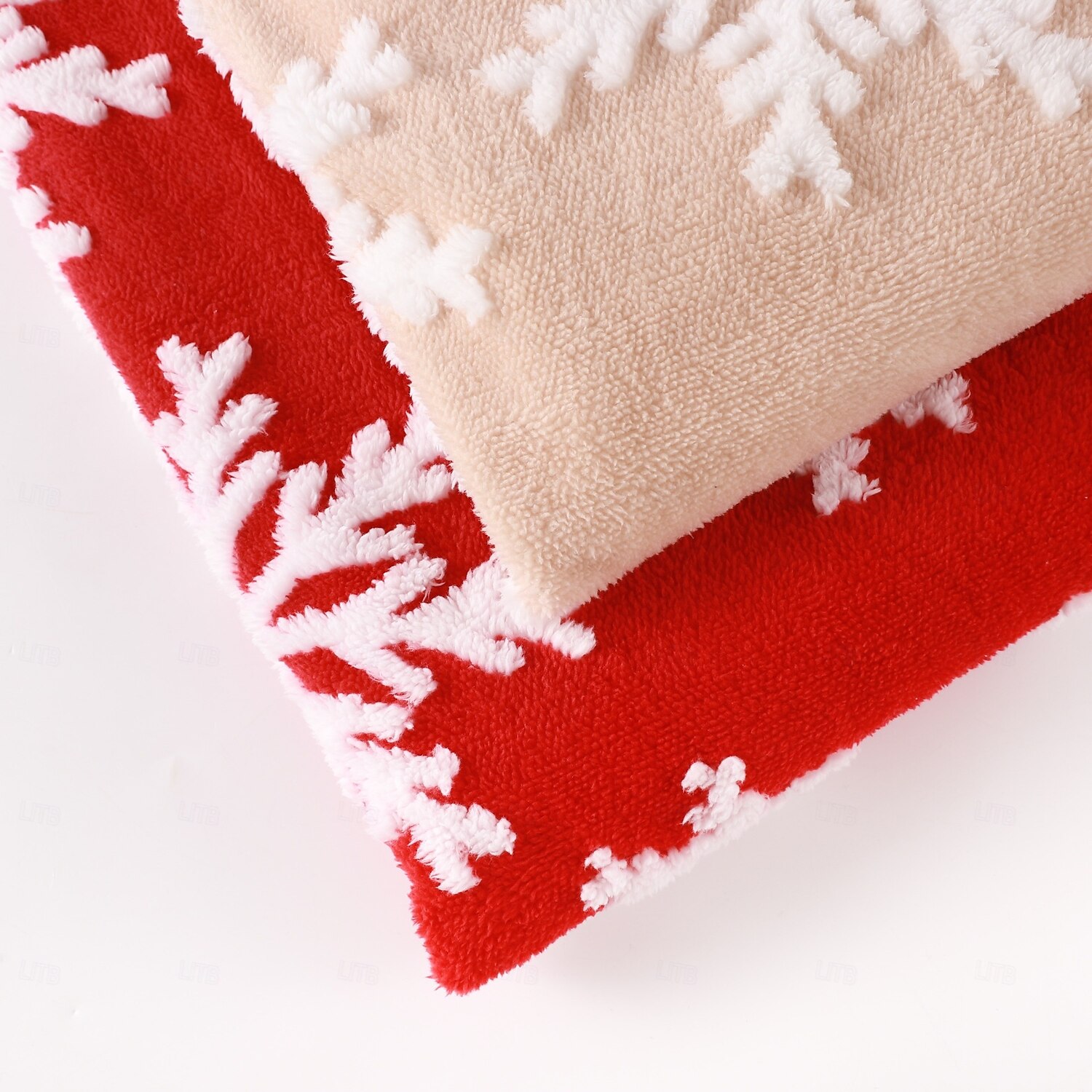 Cobertor de algodão macio e grosso de camada dupla para outono e inverno, manta de lã sherpa de Natal, colcha com estampa de floco de neve e capa de tatame de 2025 por $36.99 –P1
