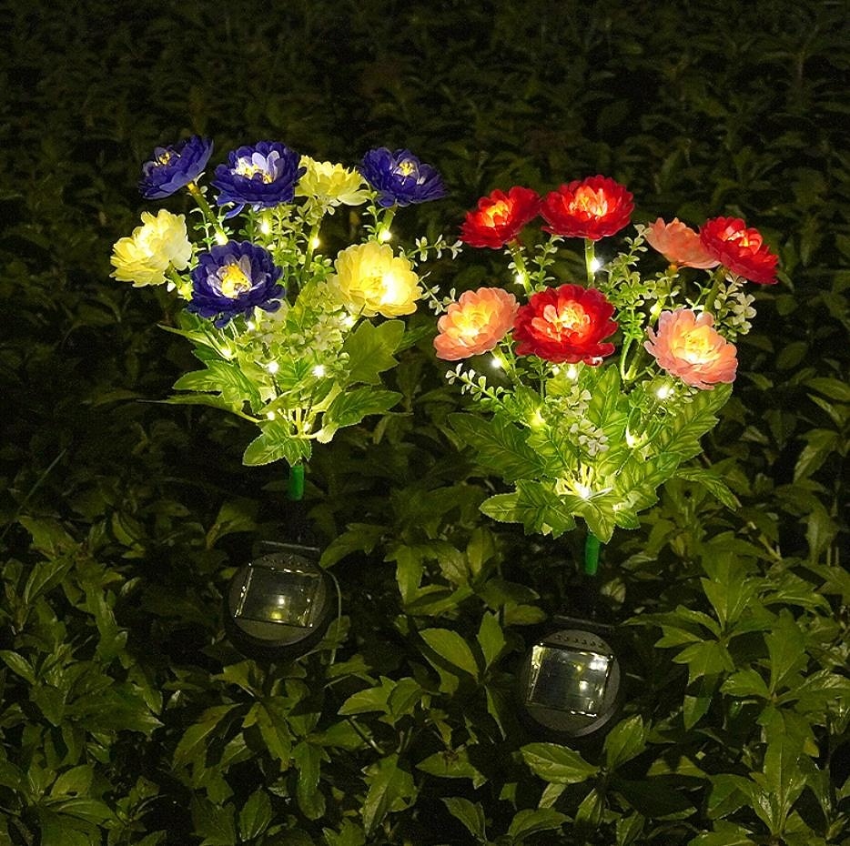 Lampes solaires de jardin, lampe solaire décorative extérieure étanche en forme de fleur, pour jardin, cour, patio, pelouse, décoration extérieure de Noël ou d'Halloween, cadeaux idéaux pour la fête de 2026 ? $17.99 –P3