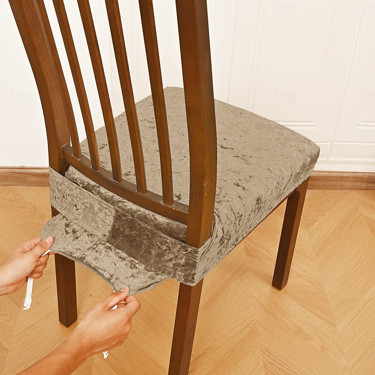 Pokrowce na siedzenia do jadalni, rozciągliwy aksamit, złota tkanina w diamenty, podwójnie elastyczny pokrowiec na stołek z klamrą i językiem, antypoślizgowy pokrowiec na krzesło, dekoracja do hotelu 2025 - $7.99 –P6