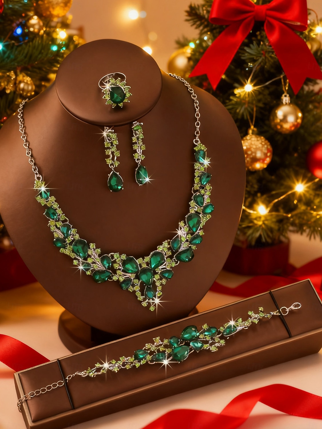 set di gioielli da donna in cristallo verde 4 pezzi, elegante collana, orecchini, braccialetto &anello per feste di Natale, regali per le feste &eventi formali del 2026 a $14.99 –P7