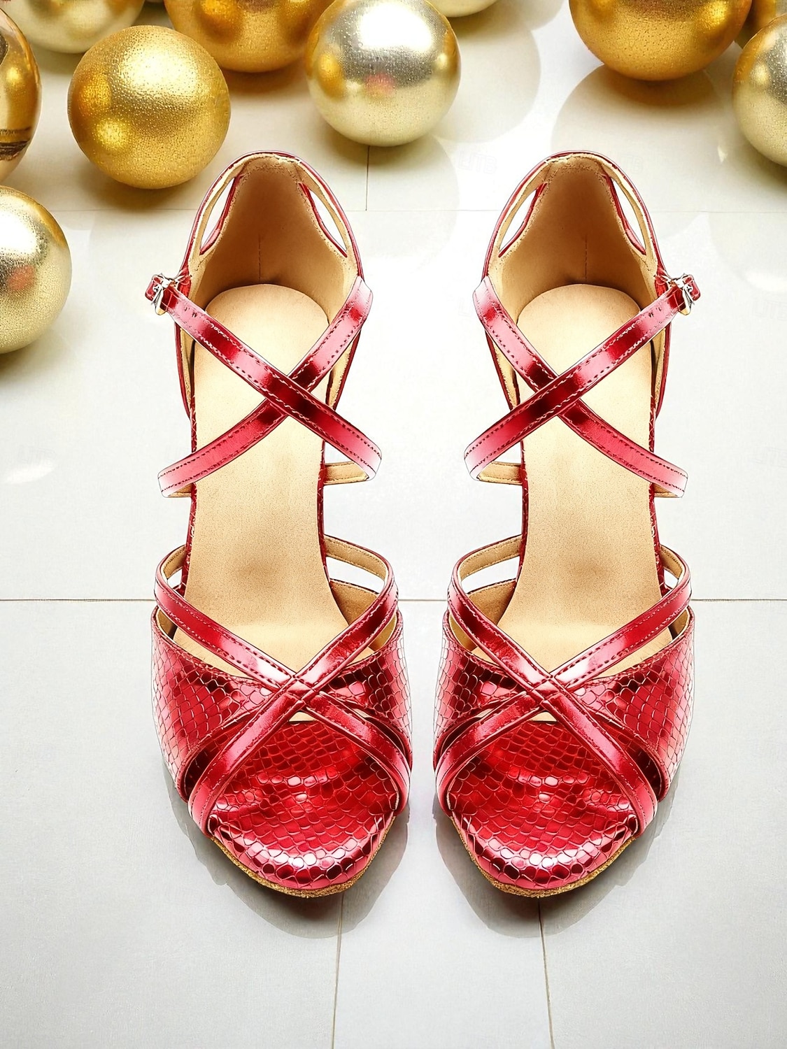 Røde metalliske latinske dansesko til dame - profesjonelle ballroom salsa tango sandaler med stroppedesign og høye hæler for konkurranse eller opptreden 2026 - $54.99 –P3