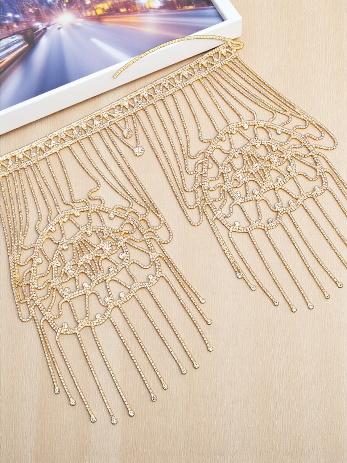 Collana da donna con perle e strass, elegante accessorio di gioielleria con spallina e catena di cristallo per matrimonio, ballo di fine anno &abiti da festa del 2026 a $42.99 –P4