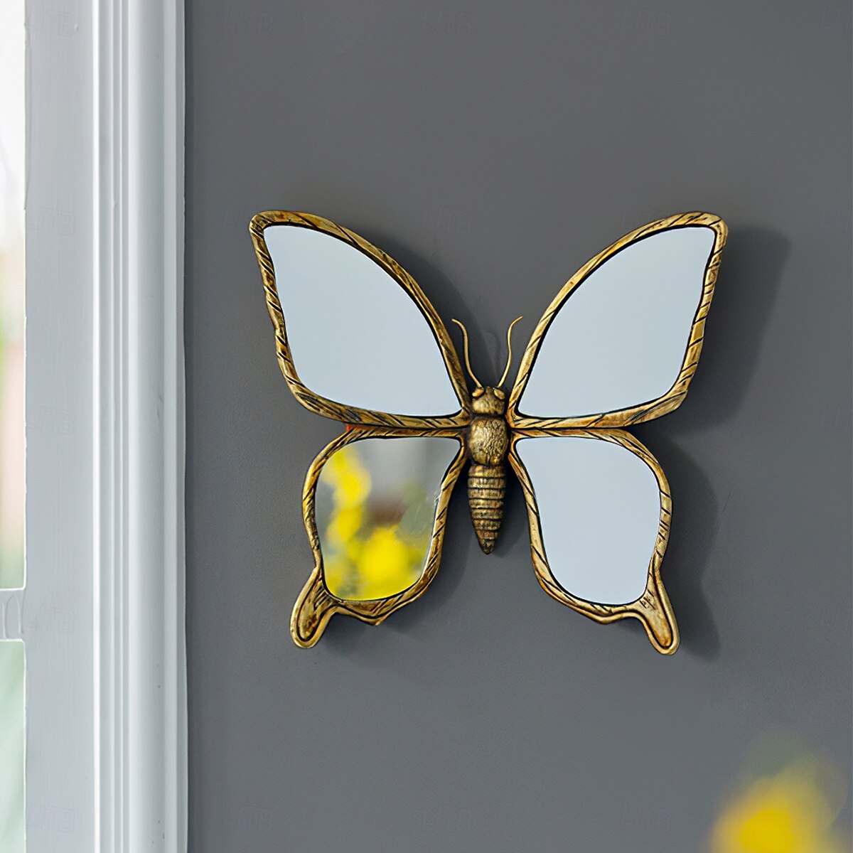 1 шт. - легкая роскошная ретро-состаренная бабочка в форме зеркала, декоративная подвесная деталь, подходит для украшения дома и в качестве реквизита для фотографий на заднем плане стены гостиной. 2026 - $39.99 –P3