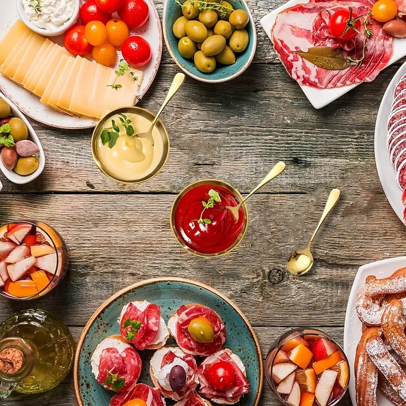 Set di 16 piatti rotondi in acciaio inox per salse, piatti dorati per salse, cucchiai dorati del 2025 a $29.99 –P2