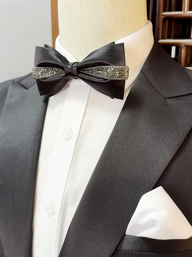 Papion de Crăciun pentru bărbați – papion din satin roșu, negru și alb cu detalii din cristale și lanț auriu – accesoriu elegant de sărbătoare pentru evenimente formale 2026 - $11.99 –P3
