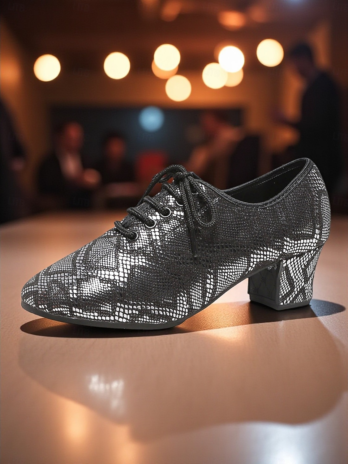 Sapatos de dança de salão femininos bege com cadarço - salto baixo estilo oxford com padrão brilhante para festas de dança profissionais &performances de 2026 por $42.99 –P2