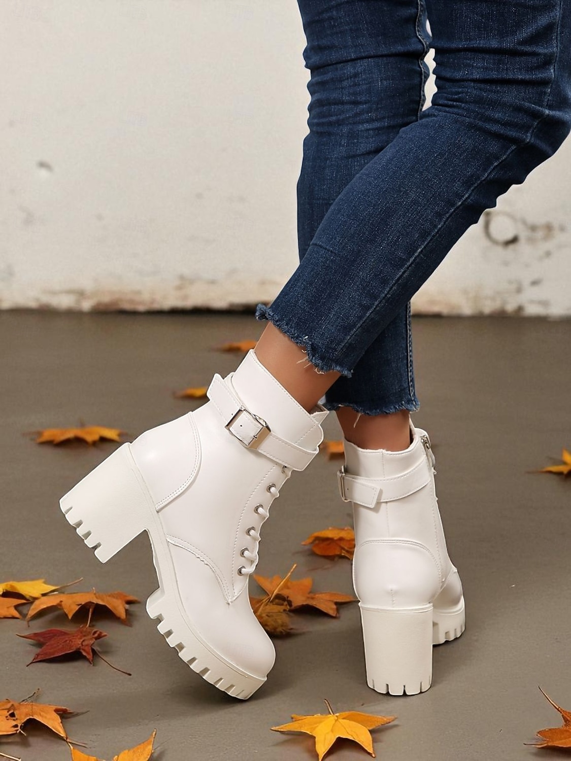 Γυναικείες λευκές μπότες με χοντρό τακούνι και δετά κορδόνια, κομψές μπότες μάχης με ψηλοτάκουνο και ρυθμιζόμενη αγκράφα, μοντέρνα υποδήματα για casual και υπαίθριες περιστάσεις. 2026 - $46.99 –P7