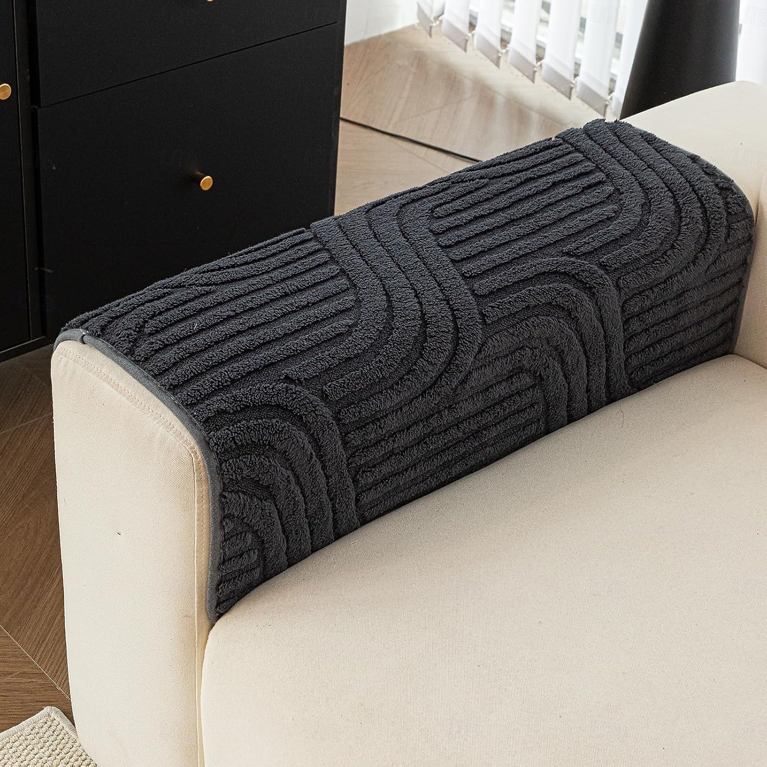 Fodera per cuscino del divano in peluche color crema, nuovo cuscino per divano antiscivolo spesso del 2025, morbida fodera protettiva per divano del 2026 a $33.99 –P5